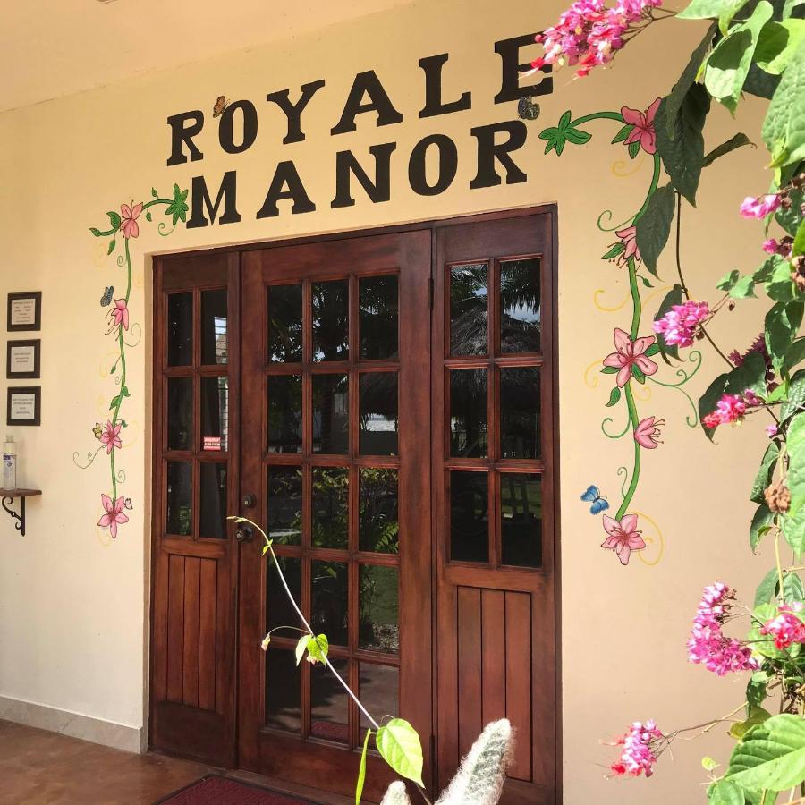 Royale Manor Villa Corozal Exterior photo