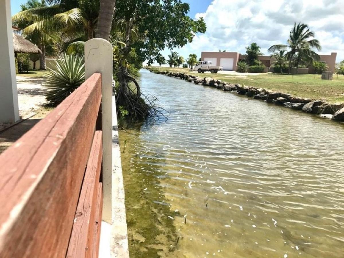 Royale Manor Villa Corozal Exterior photo