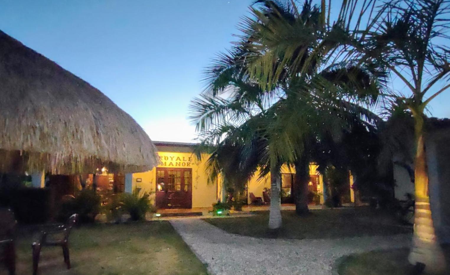 Royale Manor Villa Corozal Exterior photo