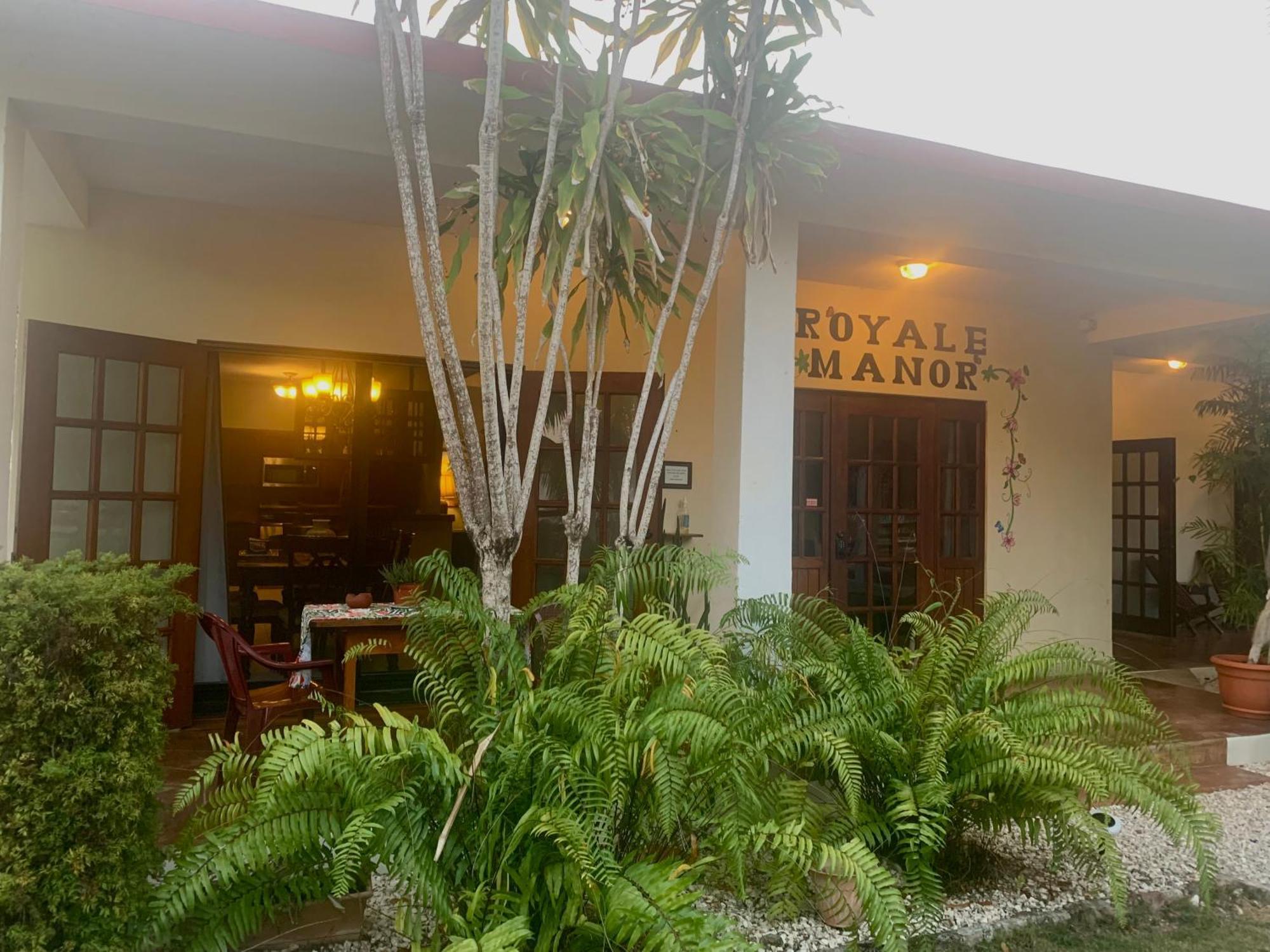 Royale Manor Villa Corozal Exterior photo