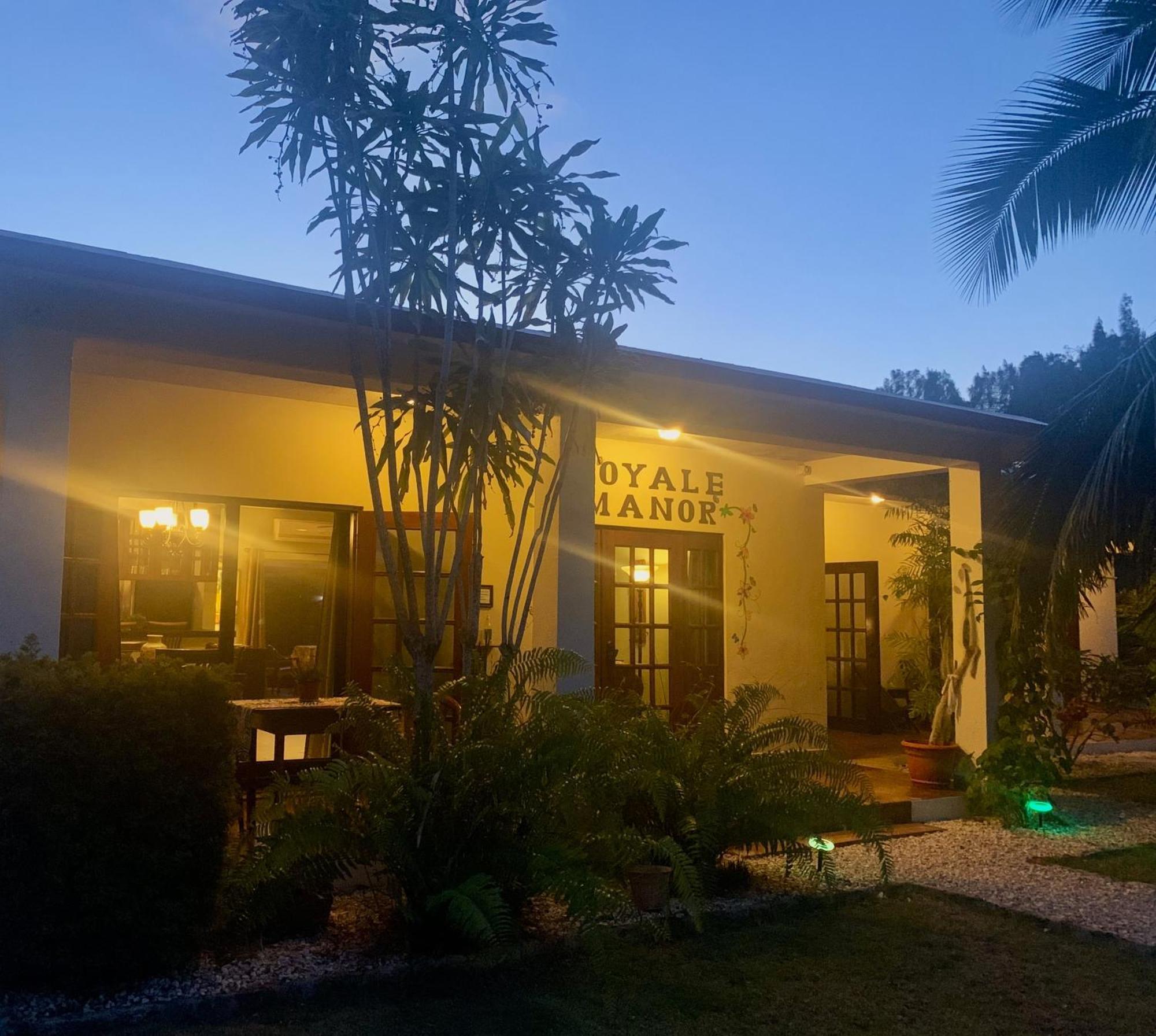 Royale Manor Villa Corozal Exterior photo