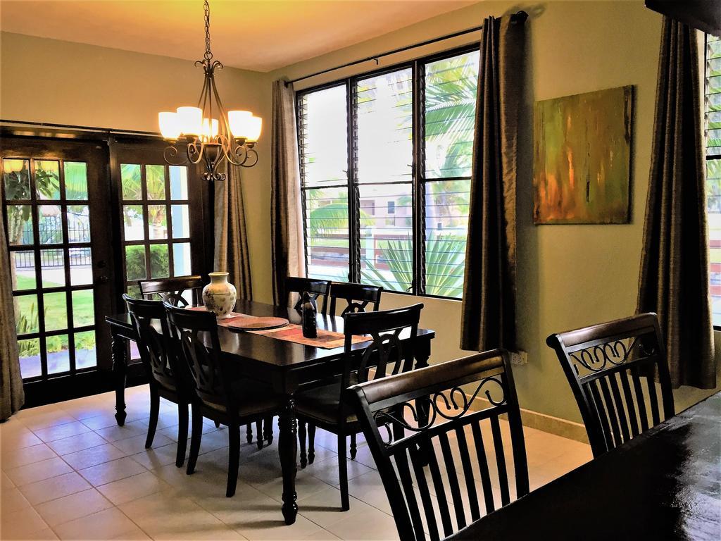 Royale Manor Villa Corozal Exterior photo