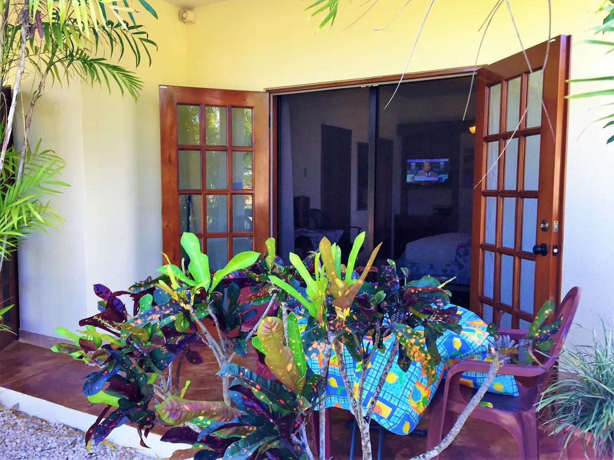 Royale Manor Villa Corozal Exterior photo